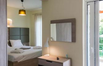 Estia Coastal Dream - Lush & Enchanting Garden Gem - Photo 22