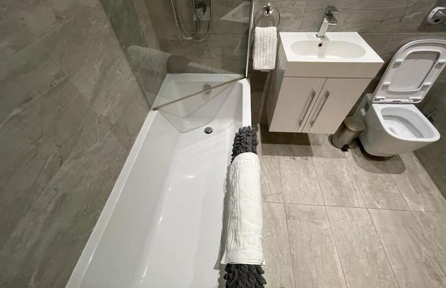 Absolute Stays on Grosvenor-luton Airport-st Albans Train Station-harry Potter - Foto 9