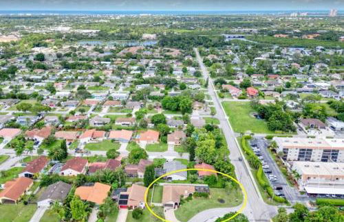 Heated Pool, Sleeps 10, Relaxing Lanai, Near Beaches, Pet Friendly! - Foto 28