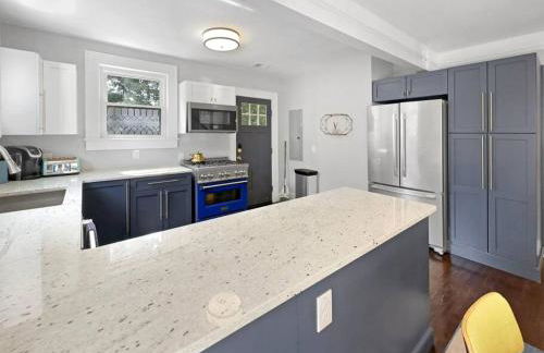 Location! Minutes to Downtown and Folly Beach - Foto 20