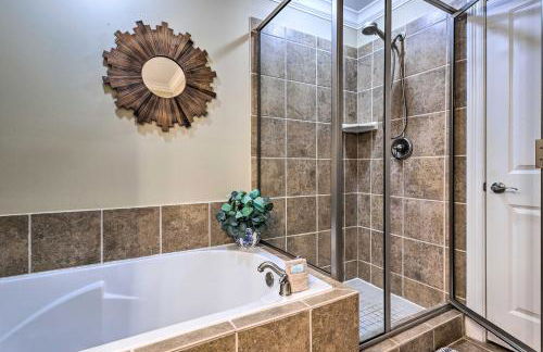 Beachfront Dauphin Island Condo Pool Access! - Foto 17