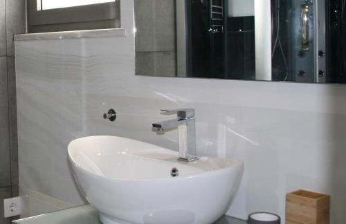 Silvercoast Villa Concha Baia with private heated pool and seaview rooftop lounge - Foto 23