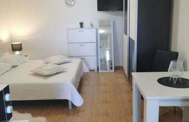 Apartments Tomislav - Photo 10