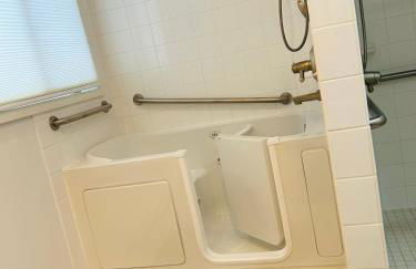 Hot Tub Stunning Mountain Views 2 kitchens 4 bedroom 2 bathroom - Foto 2