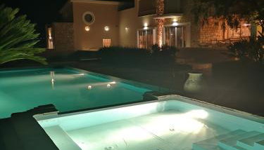 Luxury Villa Flora Kiparissia - Photo 2