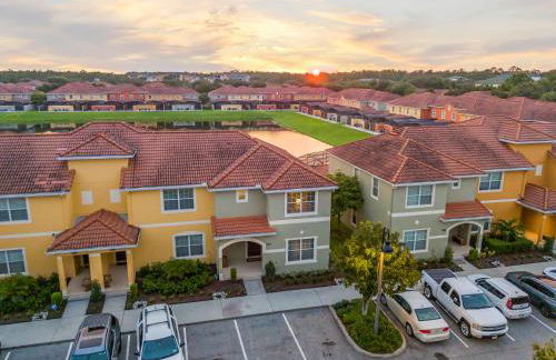 Lake view Pool home near Disney - 5BR 4BA - Foto 47