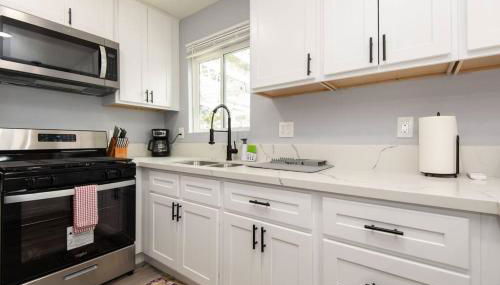 Lovely 3bedroom condo with free parking on premise - Foto 4