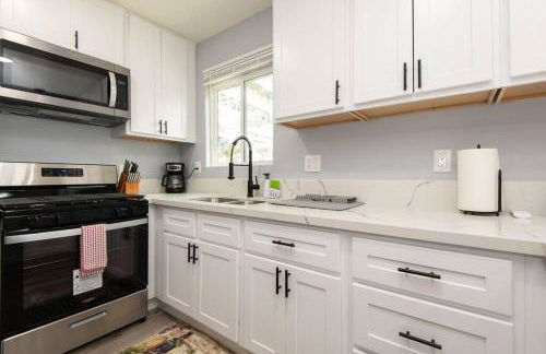 Lovely 3bedroom condo with free parking on premise - Foto 4