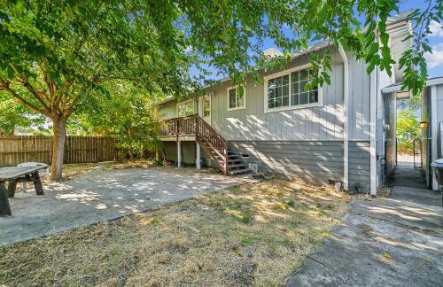 Lakeside Retreat with Private Boat Ramp home - Foto 25