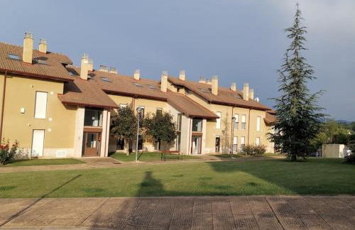 Estancia con jardín entre golf y monte - cerca Logroño - Foto 38