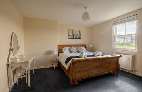 Heddwch - Beach House in Heart of Broad Haven for 14 - Photo 23