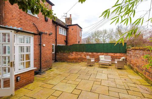 Stylish 4 Bedroom Home in Port Sunlight with 7 Beds Perfect for Business Bookings and Groups - Foto 77