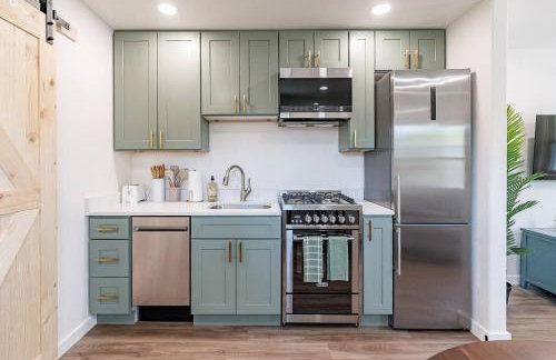 Downtown Bungalow -Duplex - EV Charger - Foto 7