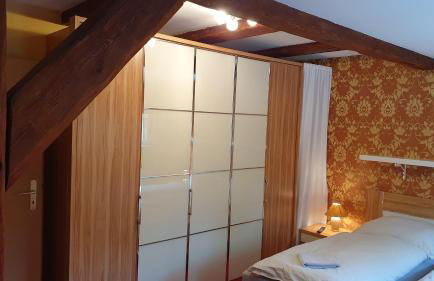 Ferienwohnung Schlossblick Direkt gegenüber dem Schloss, Rhododendronpark mit Terrasse und WLAN - Foto 7