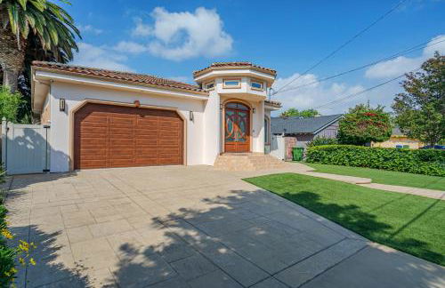 Regal 4 bed with hot tub close to Universal sleeps 15 - Foto 57