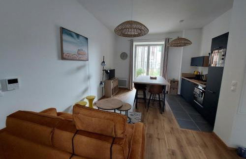 Appartement Neuf avec Terrasse au Coeur de Le Palais - FR-1-418-258 - Photo 2