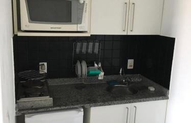 Apartamento linda vista, 200 metros da praia de camboinhas - Foto 18