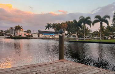 Serene Space! Waterfront Home! - Foto 31