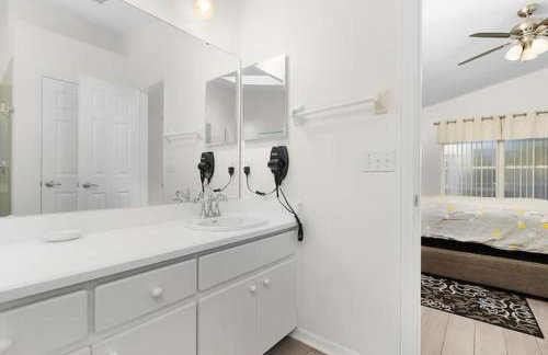 Indian Ridge Home w/ Private Pool & Game Room near Disney - Photo 16