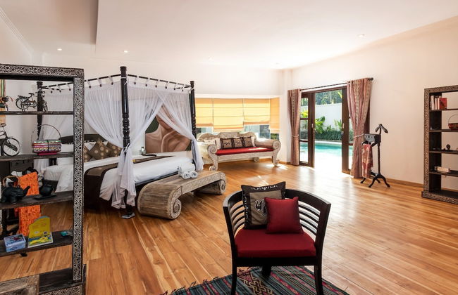 Villa Candi Kecil Empat by Villa Finder - Foto 3