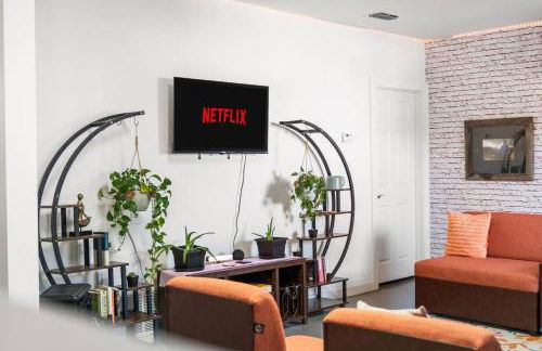 Walk to outlets free designated parking - Foto 20