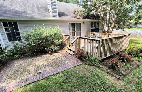 Aerie Oaks Cottage-5min to Lake, 20min to Columbia - Foto 31