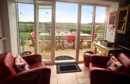 Moo House - Photo 34