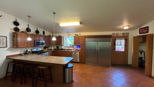 Cozy Palmer Retreat with Steam Sauna and Playground - Foto 2