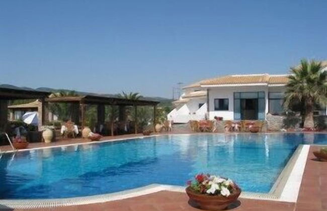 OASIS HOTEL KYPARISSIA - Photo 14