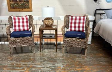 The Carriage House - Photo 11