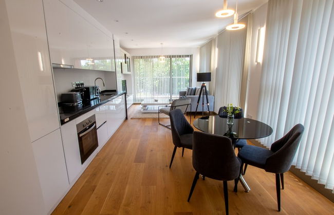 Kew Bridge by Charles Hope - Foto 22