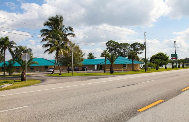 Lake Grassy Inn & Suites - Foto 28