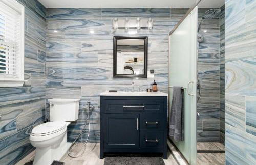 Spacious 6BR Getaway Game Room Firepit NYC - Foto 29