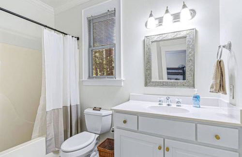 Riverfront Retreat: Sauna, Private Forest, 6 Falls - Foto 45