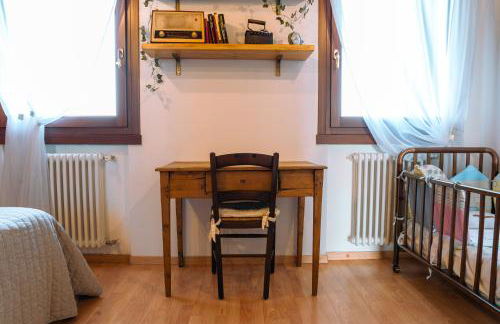 Venice's neighbor Home - Photo 9