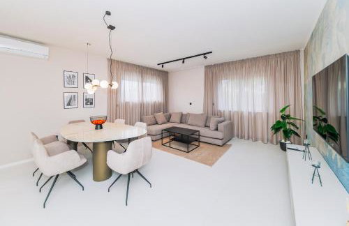 Luxury Suites Zaton by Belmont Realty - Photo 2