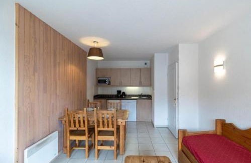 APT T2 4 COUCHAGES dans RES. 4 * - BALCONS des AIRELLES (1800) coeur de station - Photo 4