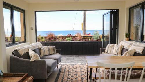 Sandpiper Chalet - Photo 1