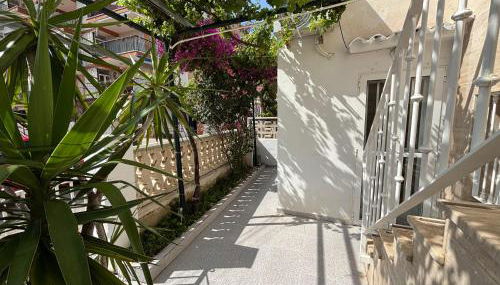 CASA ALTA OLIVA PLAYA - Photo 4