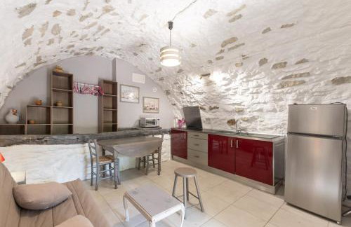 Belle Maison En Pierre Avec Piscine - Foto 9