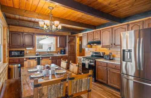 Bass Bay Getaway | Lakefront Family Cottage - Foto 3