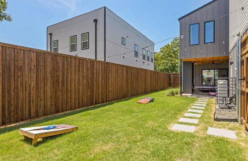 Luxury Getaway Near AT&T Stadium - 4BR Entire House-Hot Tub & Arcade - Foto 54