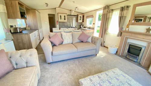 Puddleducks, Dog Friendly Hot Tub Lodge - Foto 2