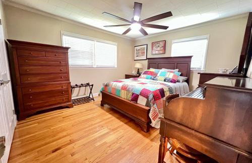 2 Houses on a 350 acre farm - Photo 3