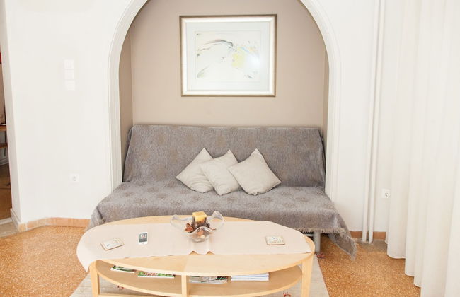 Fabulous Apartment Across Flisvos - Foto 23