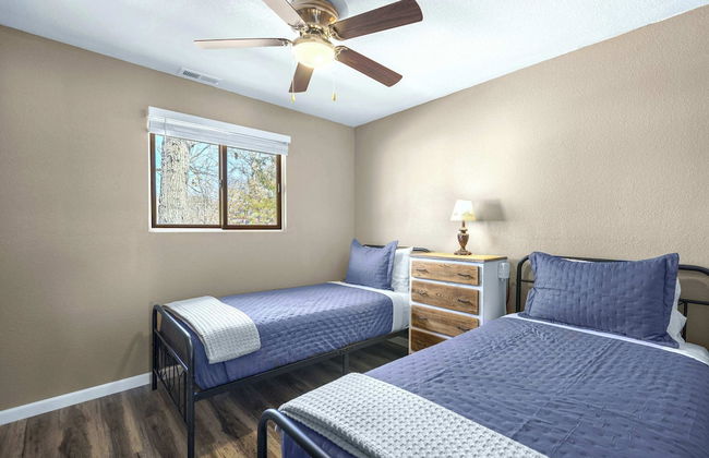 White Oak Landing Spacious 6 BDR w/ Boat Slip! - Photo 4