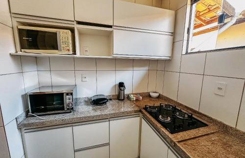 Aptos em condominio frente mar na praia de Taperapuã, atravessou a rua está na praia, aptos com 2 quartos com ar condicionado, internet privativa 300MBPS, 1 vaga de garagem, acomodam até 6 pessoas - Foto 52