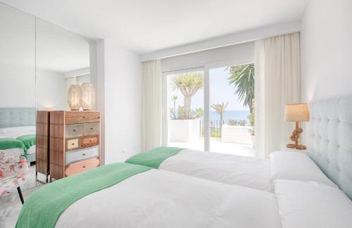 Hanami Alcazaba Beach Front Sea View - Photo 18