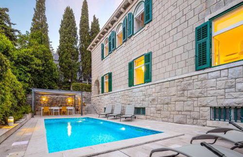 Stone Villa Majestic w Pool - Split Center - Photo 1