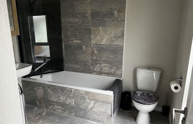 Beautiful and Tranquil Lakeside Lodge - Sleeps 5 - Foto 21